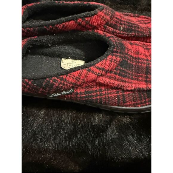 Eddie Bauer yurt plaid slippers red black 12 main image 3